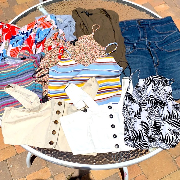Forever 21 Tops - BUNDLE SALE - Various Clothing Items